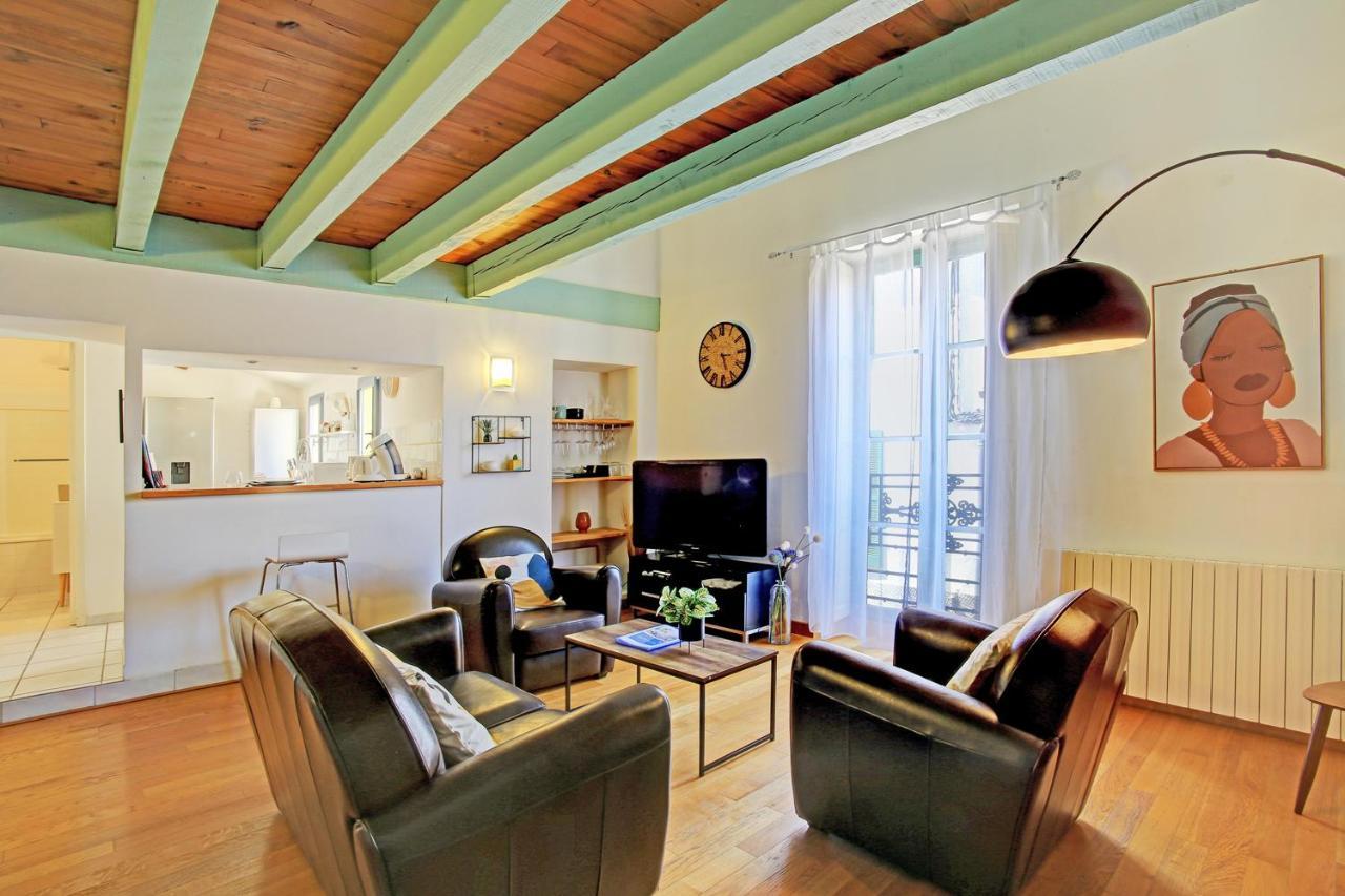 Un Court Séjour, 300m des Arènes, rue calme&wifi Nimes Exterior foto